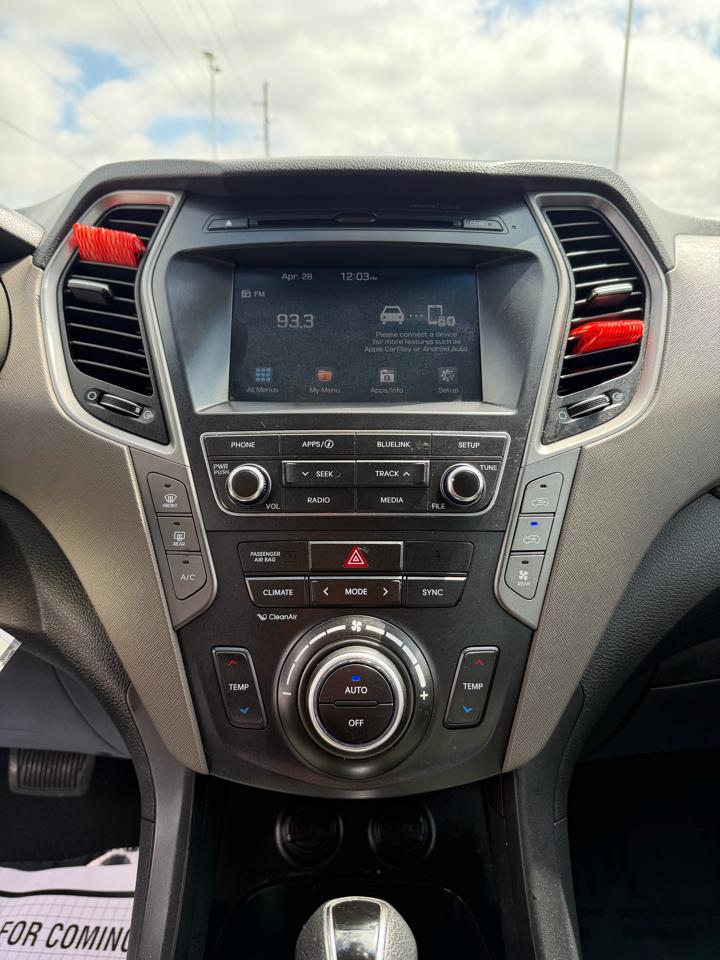 Hyundai Santa Fe SE 3.3L Auto AWD 2017