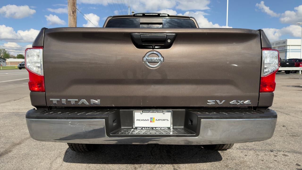 Nissan Titan 4x4 Crew Cab SV 2018