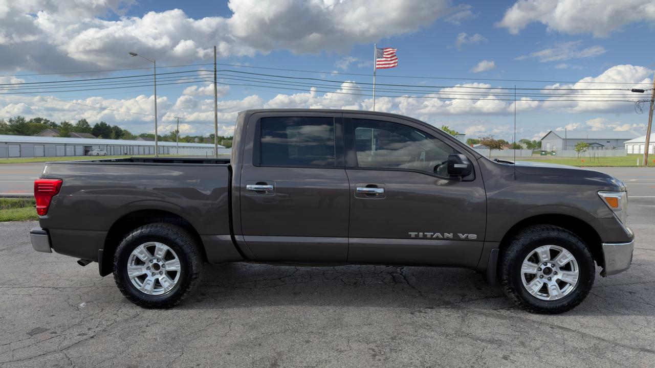 Nissan Titan 4x4 Crew Cab SV 2018