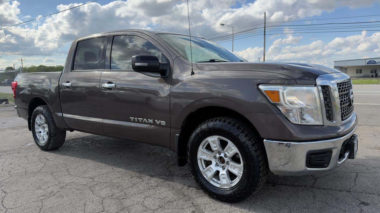 Nissan Titan 4x4 Crew Cab SV 2018