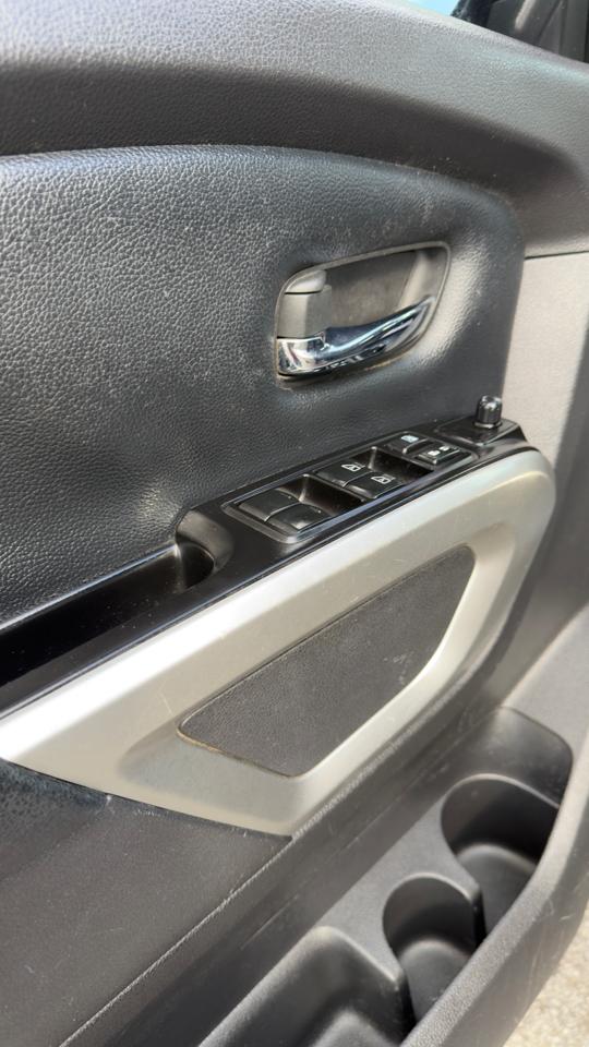 Nissan Titan 4x4 Crew Cab SV 2018