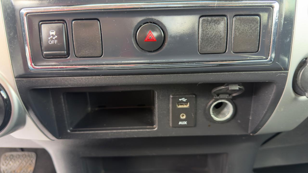 Nissan Titan 4x4 Crew Cab SV 2018
