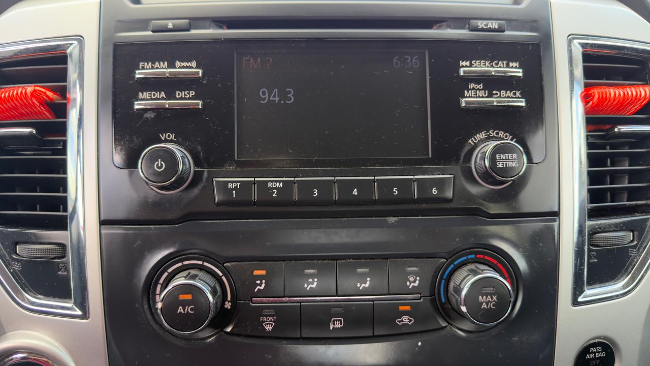 Nissan Titan 4x4 Crew Cab SV 2018