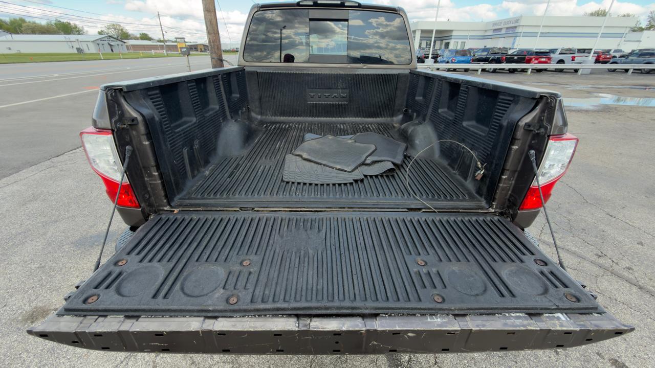 Nissan Titan 4x4 Crew Cab SV 2018