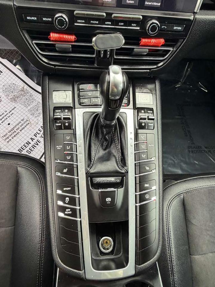 Porsche Macan AWD 2020