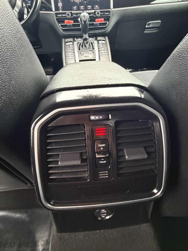 Porsche Macan AWD 2020