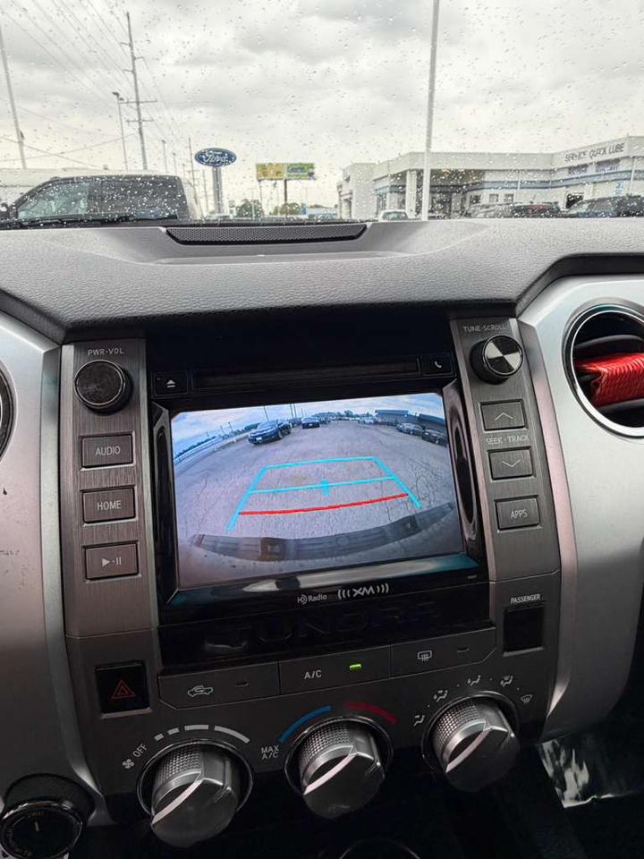 Toyota Tundra 4WD SR5 CrewMax 5.5' Bed 5.7L FFV (Natl) 2017