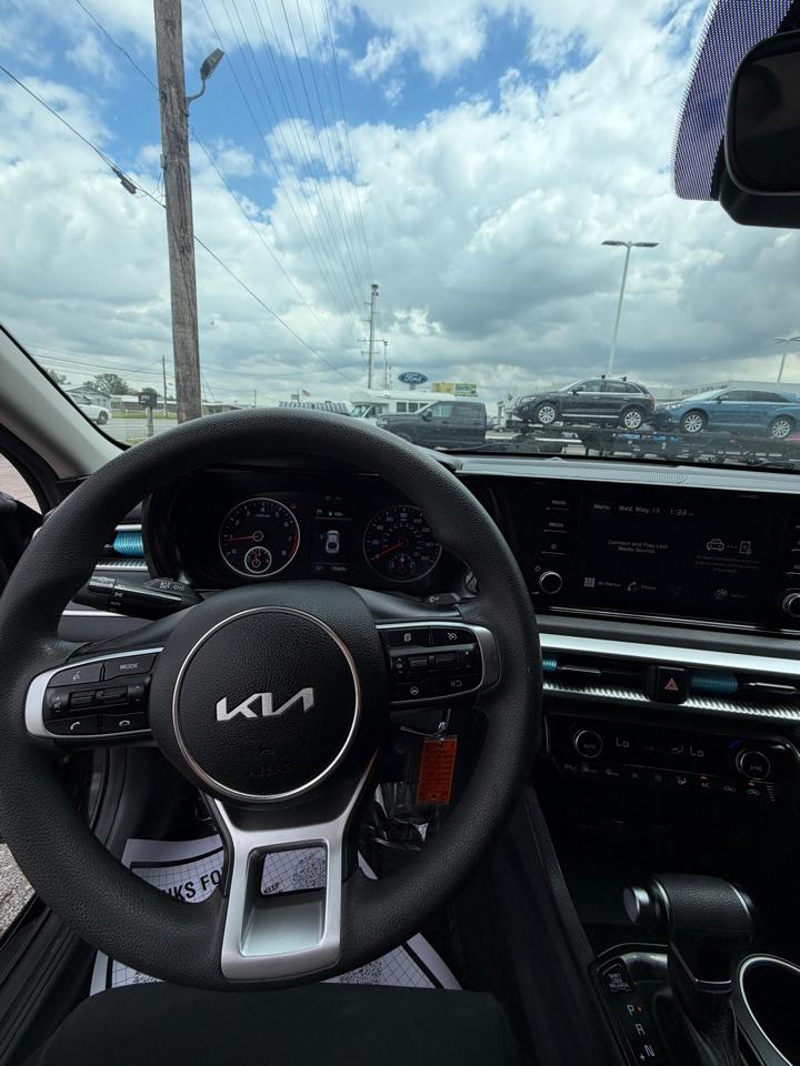 Kia K5 LX Auto FWD 2022