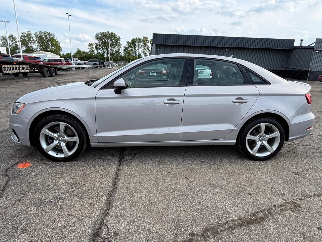 Audi A3 4dr Sdn quattro 2.0T Premium 2016