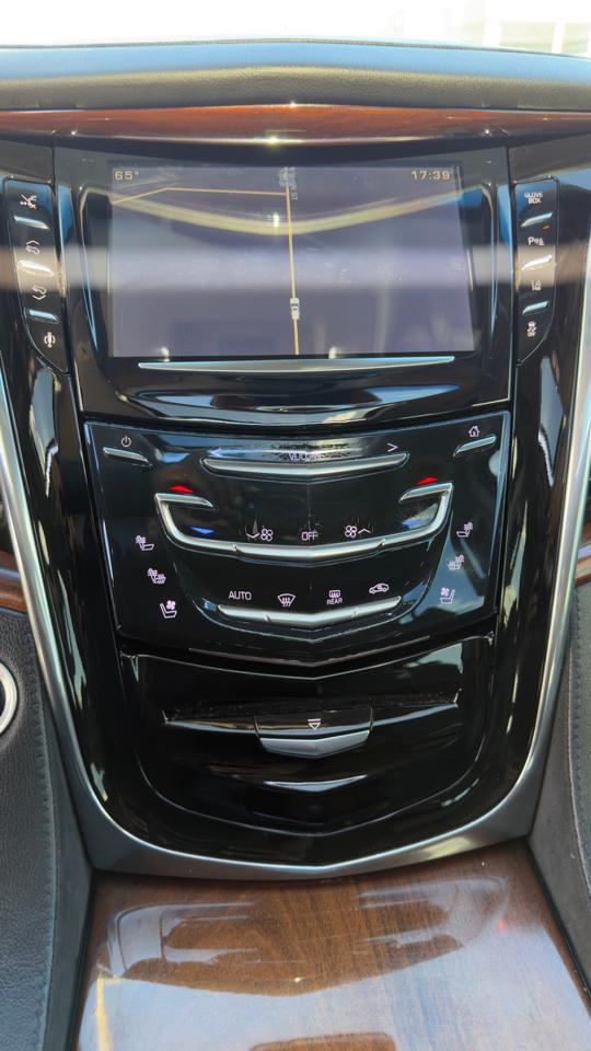 Cadillac Escalade 4WD 4dr Premium 2015