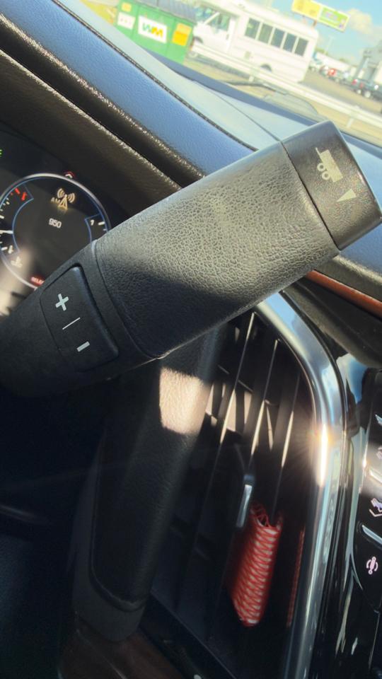 Cadillac Escalade 4WD 4dr Premium 2015