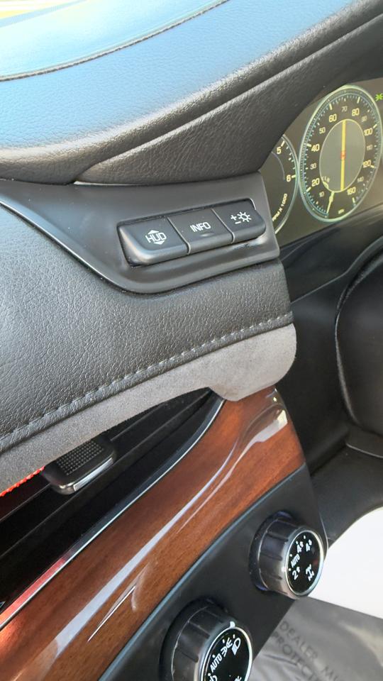 Cadillac Escalade 4WD 4dr Premium 2015
