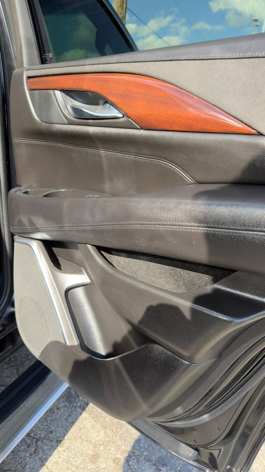 Cadillac Escalade 4WD 4dr Premium 2015