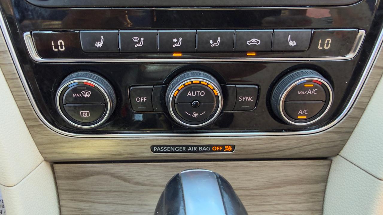 Volkswagen Passat 4dr Sdn 1.8T Auto SE PZEV 2016