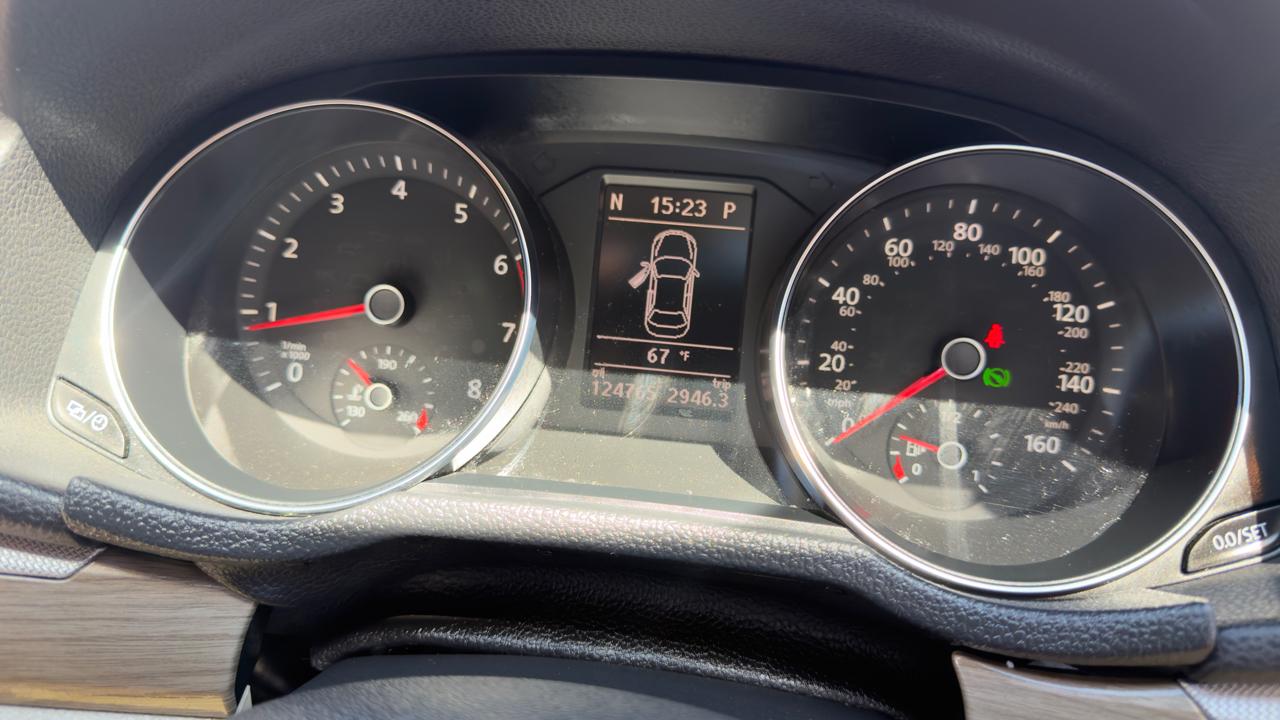 Volkswagen Passat 4dr Sdn 1.8T Auto SE PZEV 2016