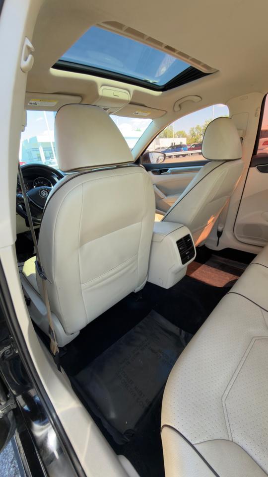 Volkswagen Passat 4dr Sdn 1.8T Auto SE PZEV 2016