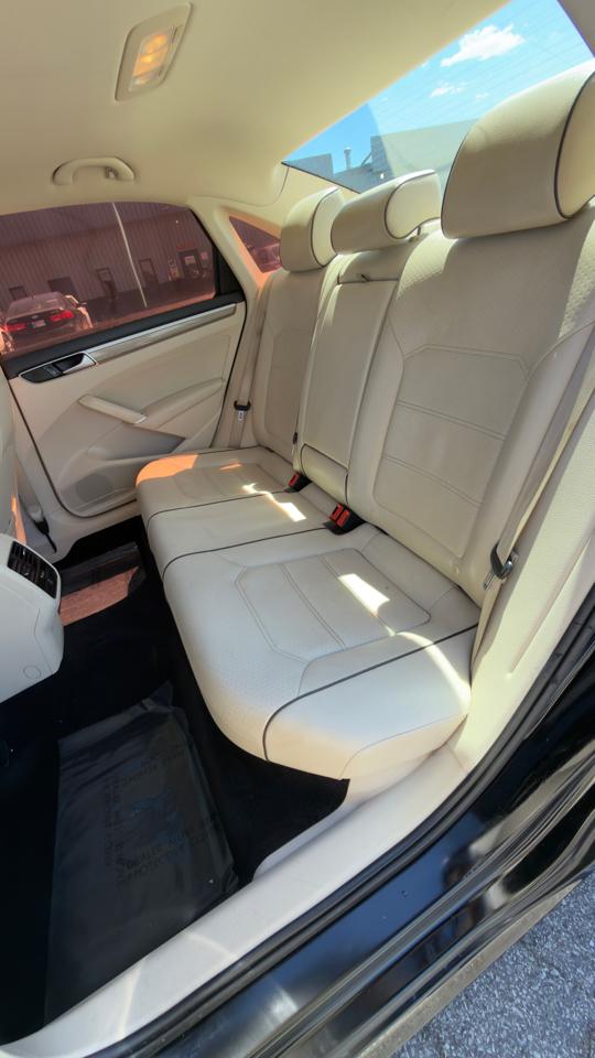 Volkswagen Passat 4dr Sdn 1.8T Auto SE PZEV 2016