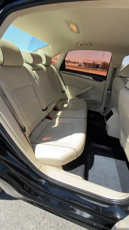 Volkswagen Passat 4dr Sdn 1.8T Auto SE PZEV 2016