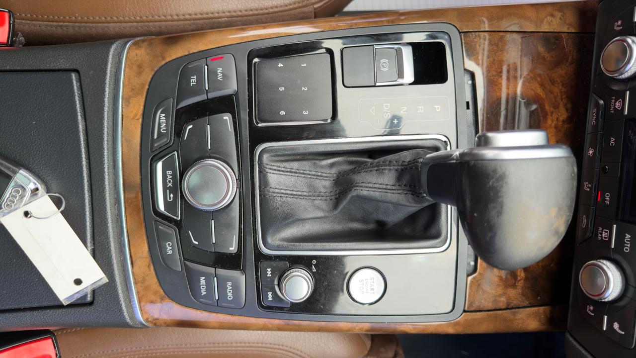 Audi A7 4dr HB quattro 3.0 Prestige 2012