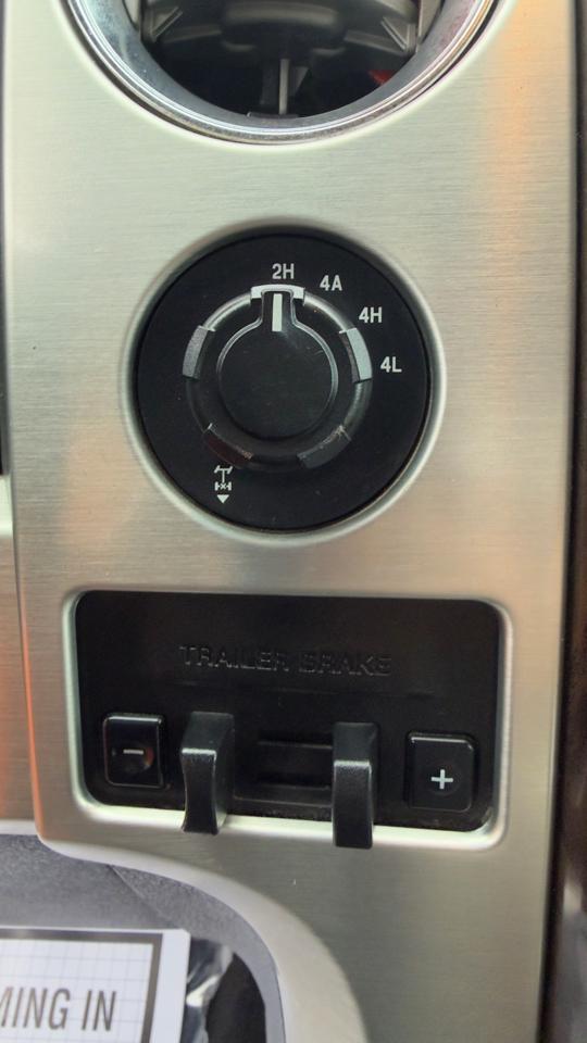 Ford F-150 4WD SuperCrew 145" Platinum 2013