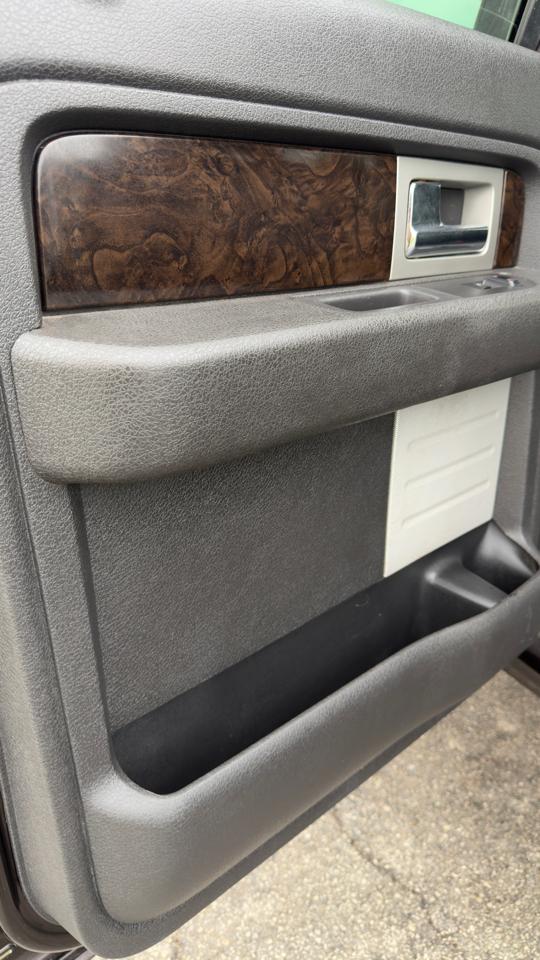 Ford F-150 4WD SuperCrew 145" Platinum 2013