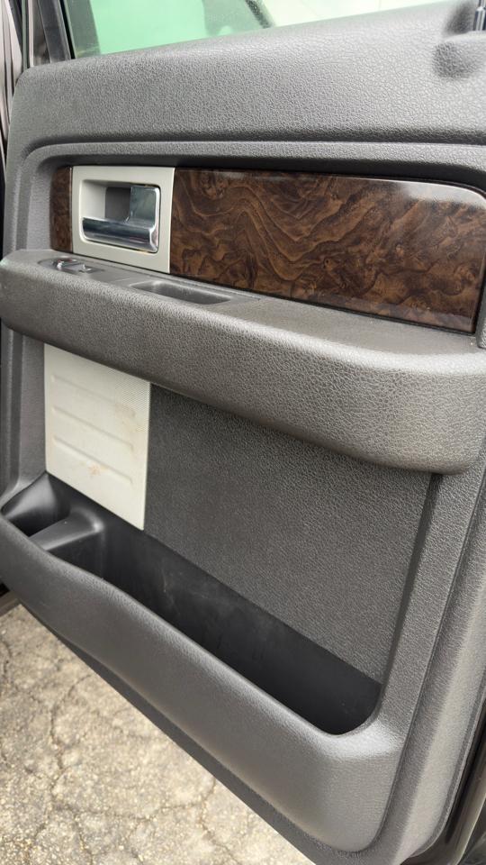 Ford F-150 4WD SuperCrew 145" Platinum 2013