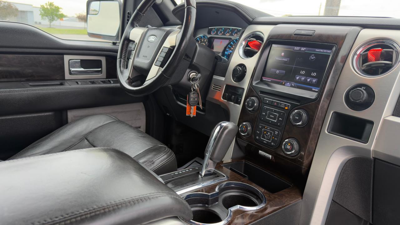 Ford F-150 4WD SuperCrew 145" Platinum 2013