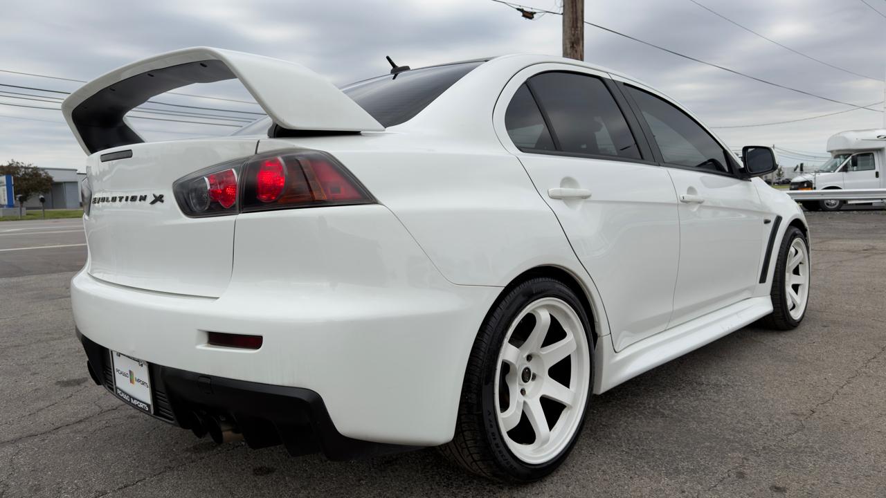 Mitsubishi Lancer Evolution 4dr Sdn TC-SST MR 2014