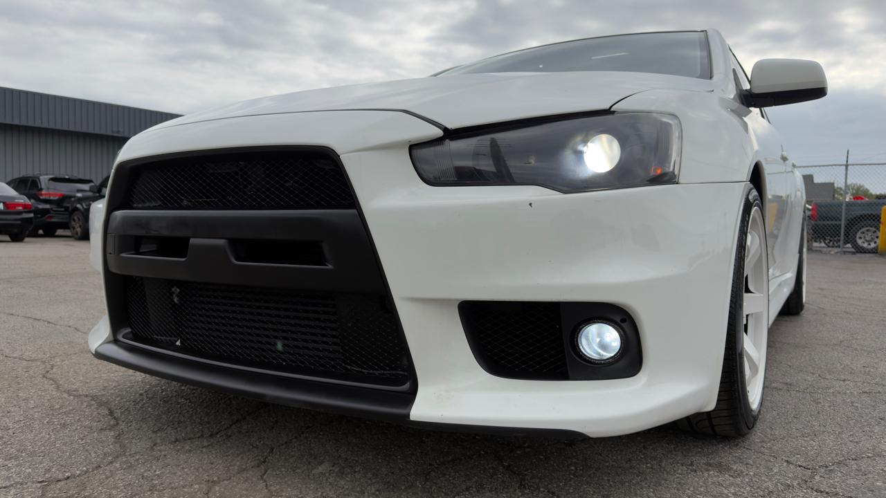 Mitsubishi Lancer Evolution 4dr Sdn TC-SST MR 2014