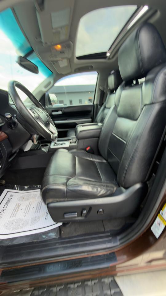 Toyota Tundra 4WD Truck CrewMax 5.7L V8 6-Spd AT LTD (Natl) 2016