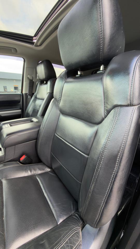 Toyota Tundra 4WD Truck CrewMax 5.7L V8 6-Spd AT LTD (Natl) 2016