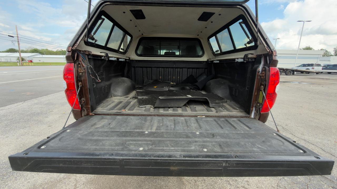 Toyota Tundra 4WD Truck CrewMax 5.7L V8 6-Spd AT LTD (Natl) 2016