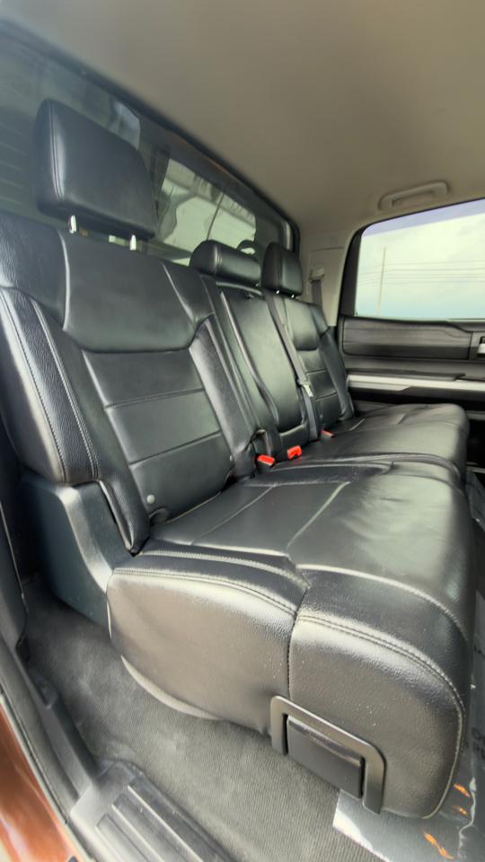 Toyota Tundra 4WD Truck CrewMax 5.7L V8 6-Spd AT LTD (Natl) 2016