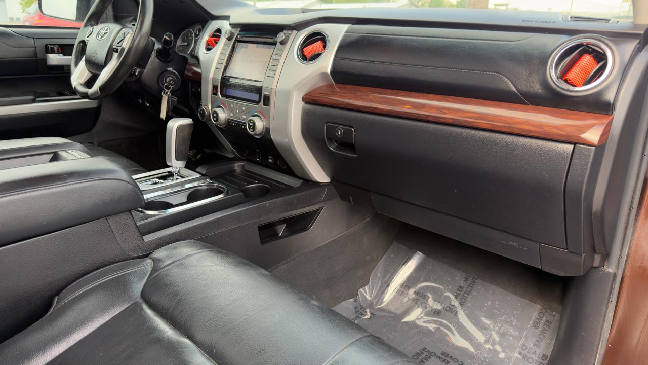 Toyota Tundra 4WD Truck CrewMax 5.7L V8 6-Spd AT LTD (Natl) 2016