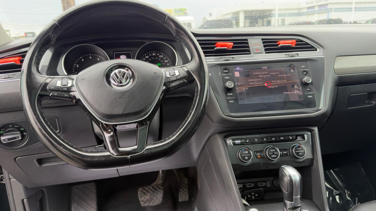 Volkswagen Tiguan 2.0T SEL 4MOTION 2018