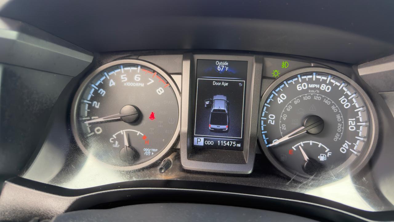 Toyota Tacoma TRD Off Road Double Cab 5' Bed V6 4x4 MT (Natl) 2017