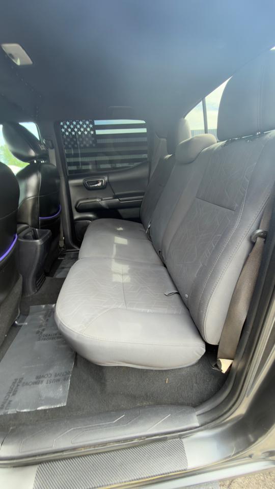 Toyota Tacoma TRD Off Road Double Cab 5' Bed V6 4x4 MT (Natl) 2017