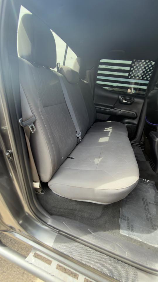 Toyota Tacoma TRD Off Road Double Cab 5' Bed V6 4x4 MT (Natl) 2017