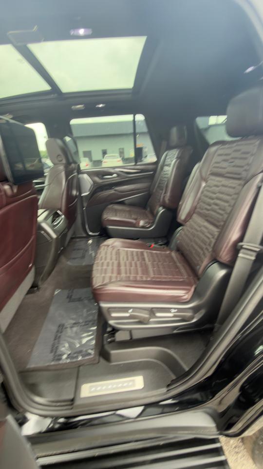 Cadillac Escalade 4WD 4dr Sport Platinum 2023