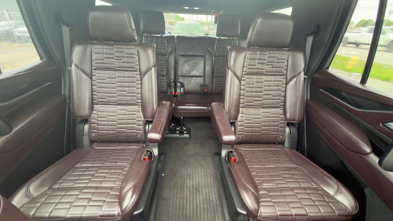 Cadillac Escalade 4WD 4dr Sport Platinum 2023