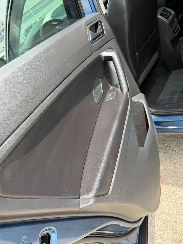 Volkswagen Tiguan 2.0T SE FWD 2019