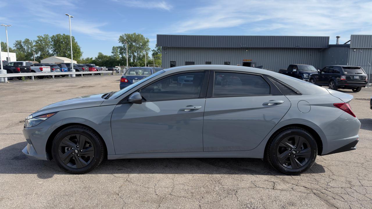 Hyundai Elantra SEL IVT *Ltd Avail* 2021