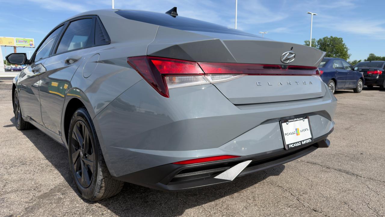 Hyundai Elantra SEL IVT *Ltd Avail* 2021