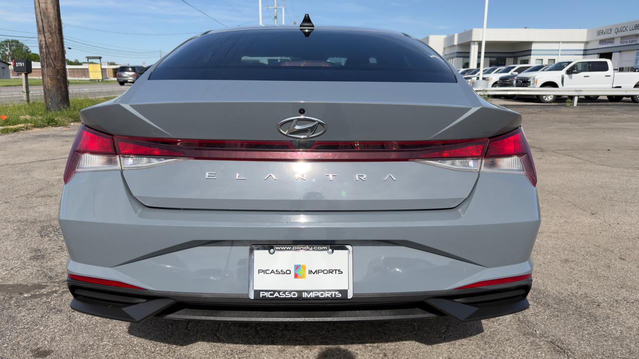 Hyundai Elantra SEL IVT *Ltd Avail* 2021
