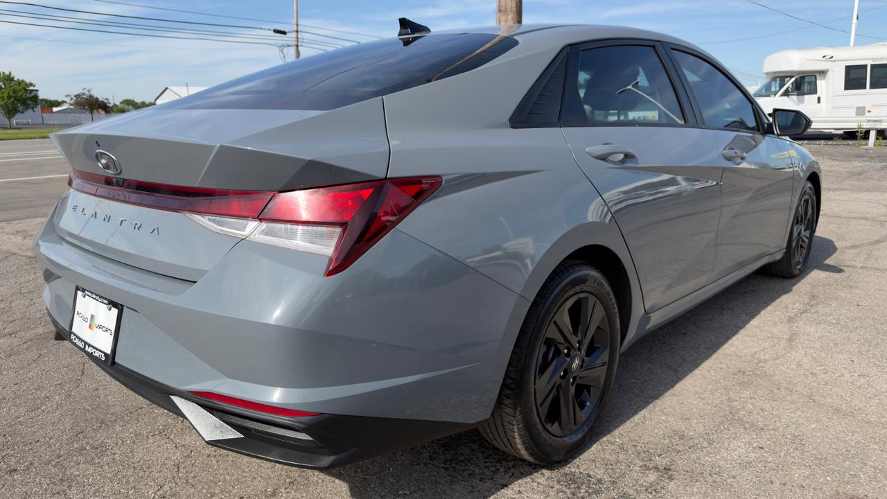 Hyundai Elantra SEL IVT *Ltd Avail* 2021