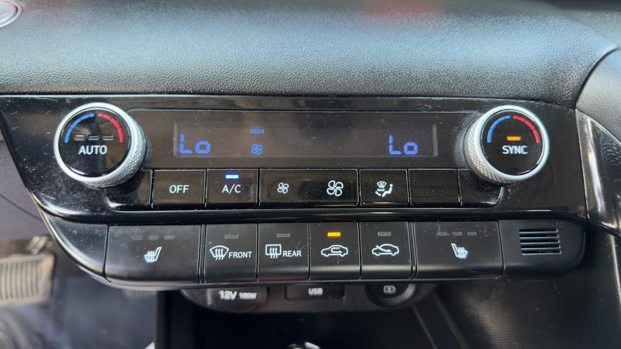 Hyundai Elantra SEL IVT *Ltd Avail* 2021