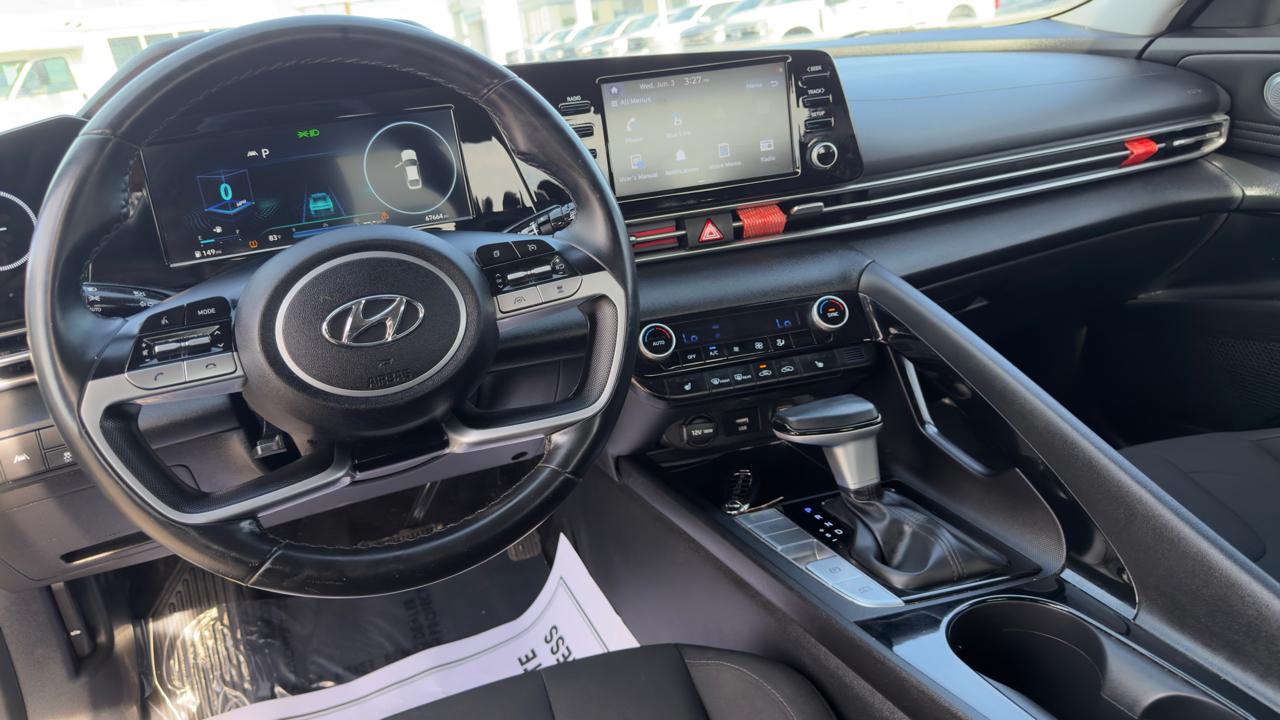 Hyundai Elantra SEL IVT *Ltd Avail* 2021