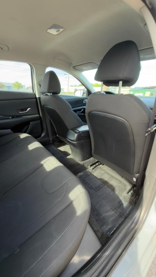 Hyundai Elantra SEL IVT *Ltd Avail* 2021
