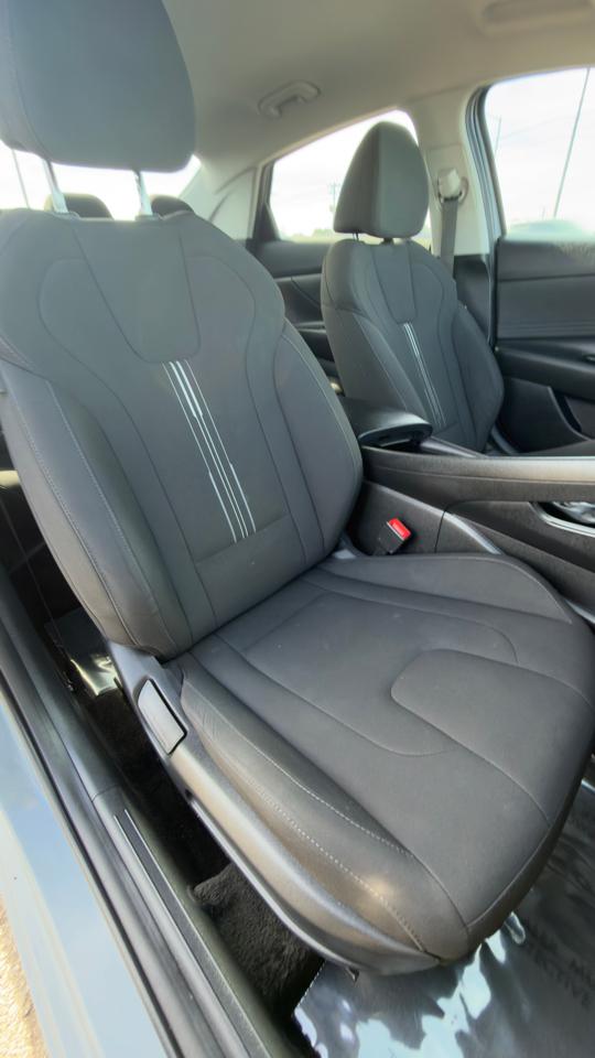 Hyundai Elantra SEL IVT *Ltd Avail* 2021
