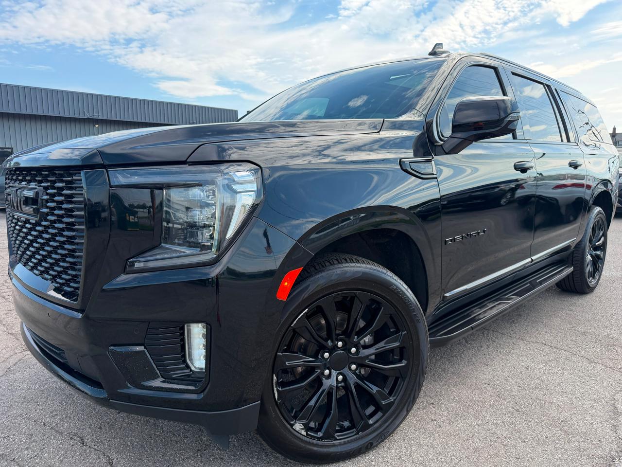 GMC Yukon XL 4WD 4dr Denali 2021